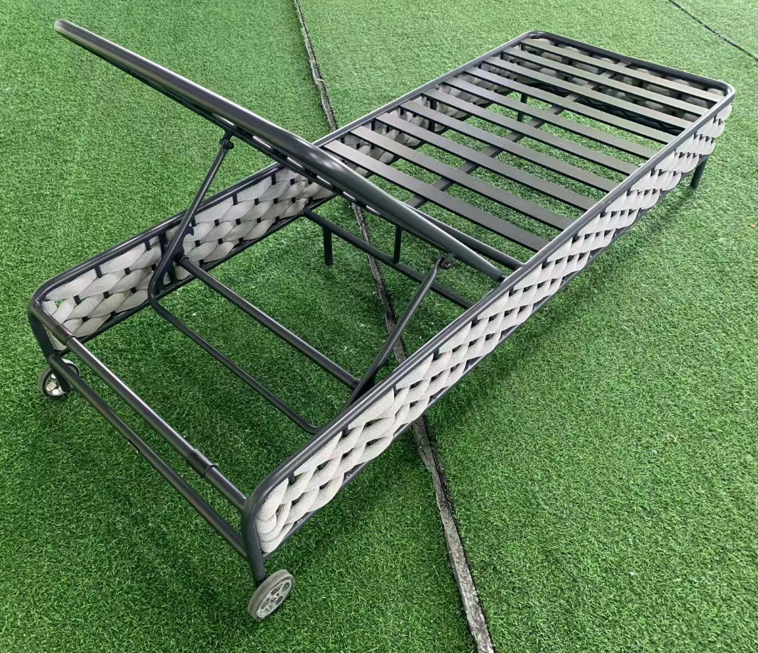 Luxury Beach Outdoor Furniture - Deck Chair Lounger ulasan dan harga