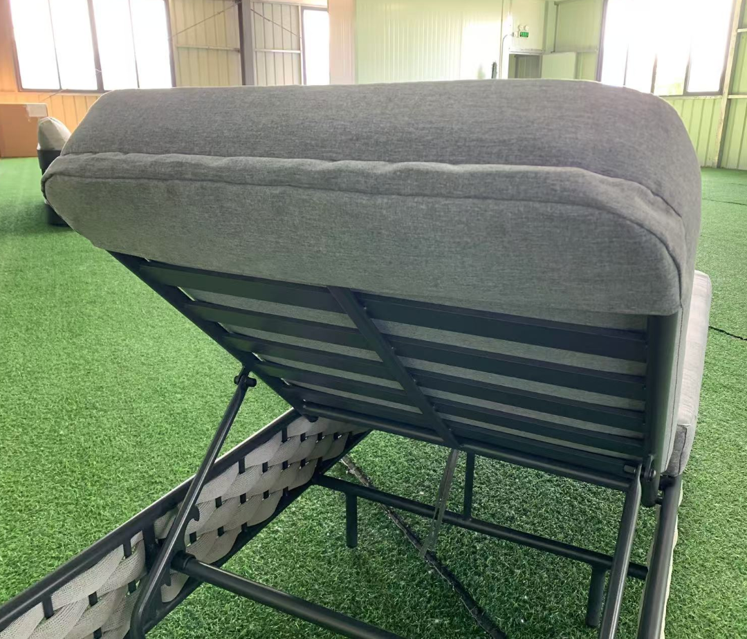Luxury Beach Outdoor Furniture - Deck Chair Lounger ulasan dan harga